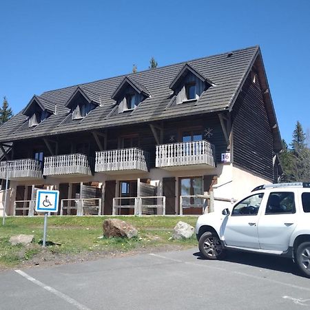 Appartement Dans Station Super Besse 4Ou5 Pers Piscine Extérieur photo